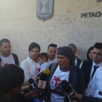 Miriam Arami and family at the press conference, Photo credit, Honenu